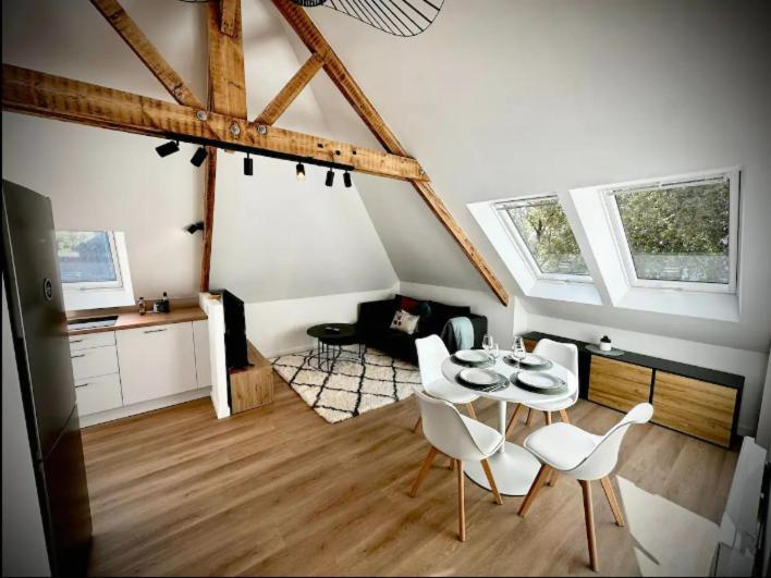 Logoden - Confort 2 Chambres, Proximite Gare, Parking Prive